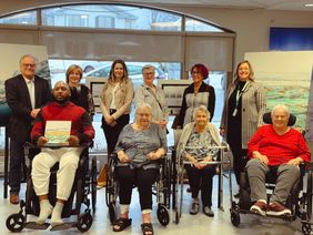 Plusieurs invités ont participé au vernissage, dont le député de Rivière-des-Mille-Îles Luc Désilets, les artistes Caroline Foley, Élyse Munger, Edwige Kloeckner-Lapeyrie et Lise Boilard, ainsi que la gestionnaire de site Mélanie Roy. À l’avan