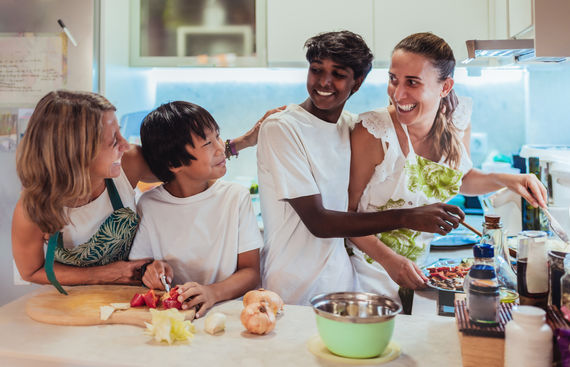 Famille avec jeunes diversité