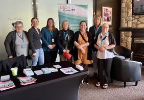 (de gauche à droite) Les membres du comité des usagers des Sommets : Lise Viens, Chloée Alary, Julie Simard et Marie-Noëlle Larouche. S’ajoutent Guylaine Terreault, représentante du comité de résidents du Centre d'hébergement de Labelle; Dominiq